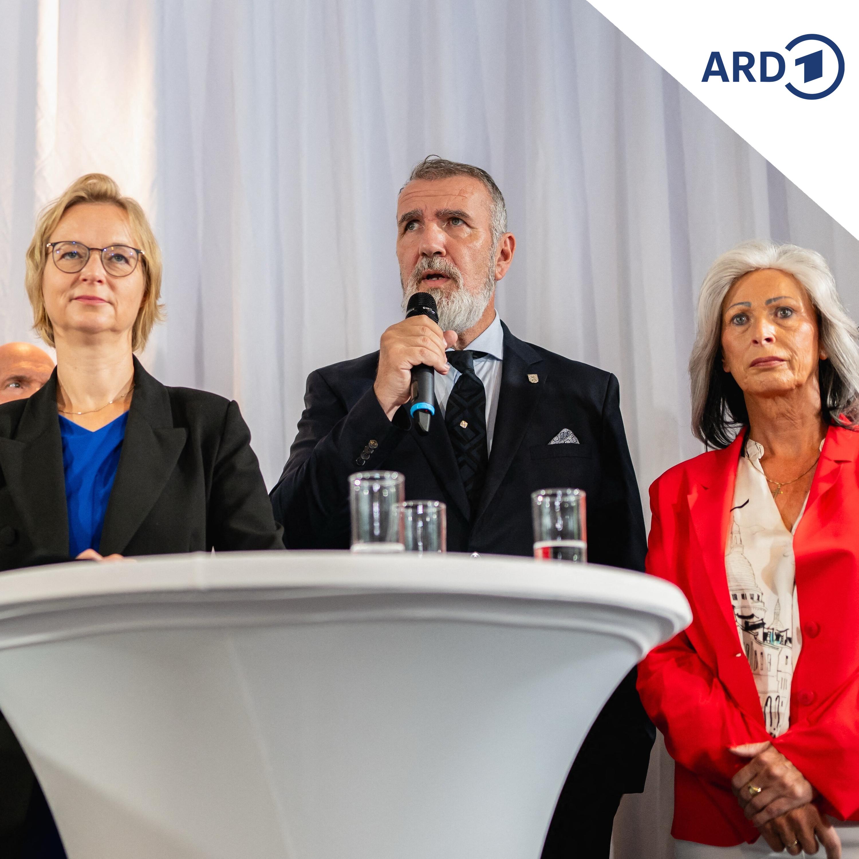 Thüringer BSW zerfällt - Koalition will weiter zusammenarbeiten episode artwork
