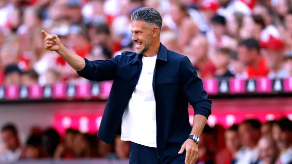 RB Leipzigs Trainer Martin Demichelis während des Testspiels gegen Rekordmeister Bayern München. 
