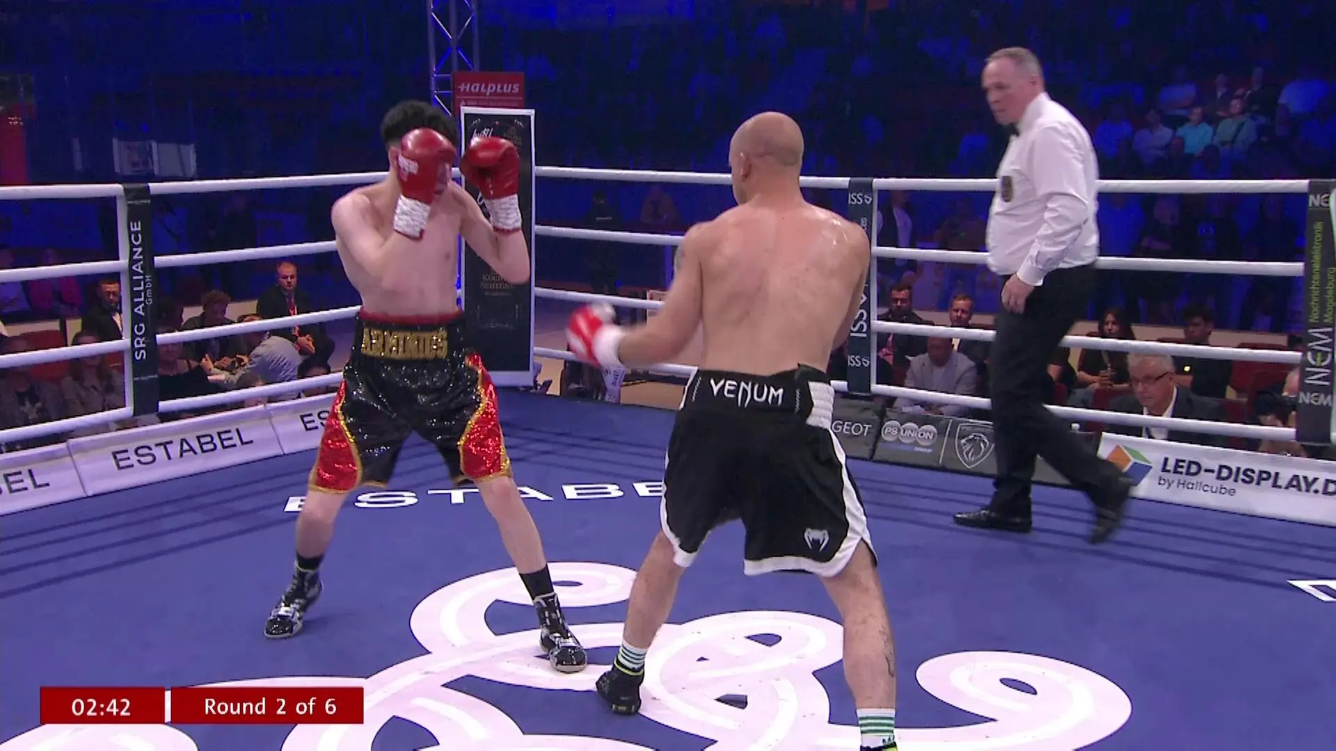 Weltergewicht: Arminius Rolle vs. Amiran Abuladze in voller Länge | mdr.de