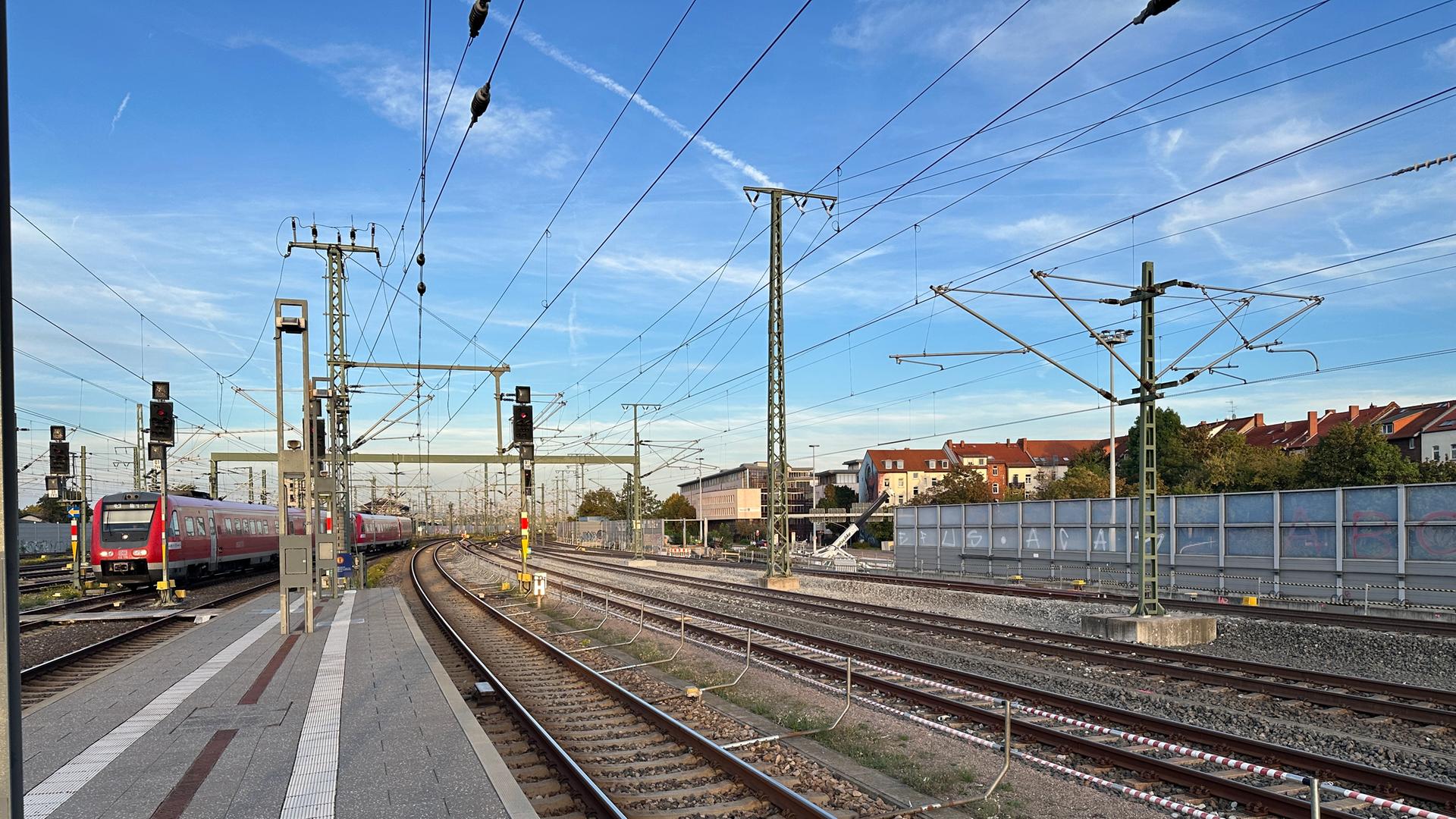 Gleise 9 und 10 am Erfurter Hauptbahnhof | MDR/Sebastian Großert