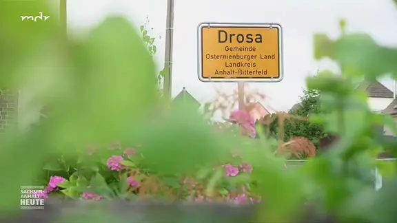 Ortseingangsschild Drosa