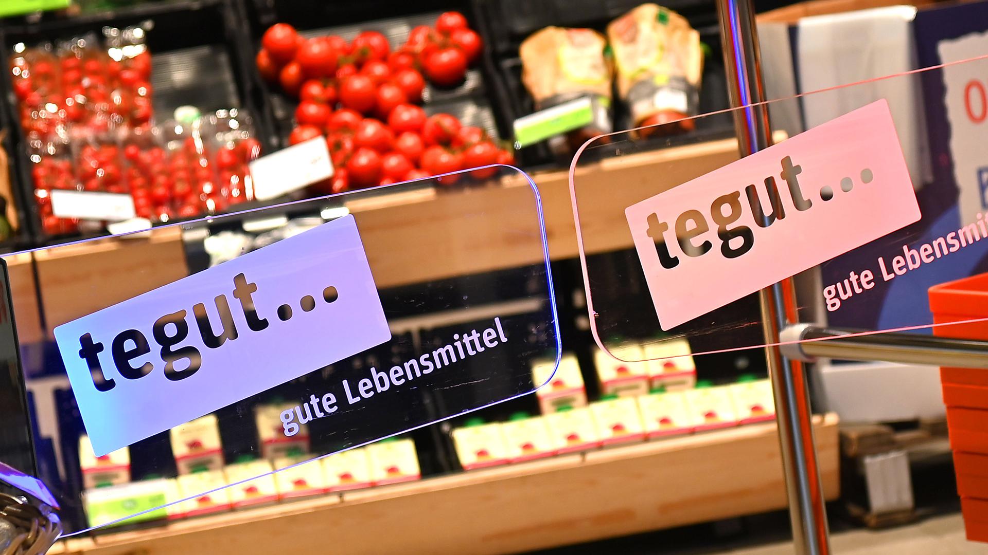 Gemüse im Tegut-Laden | IMAGO / Sven Simon