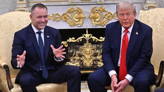 Karol Nawrocki mit Donald Trump im Weißen Haus