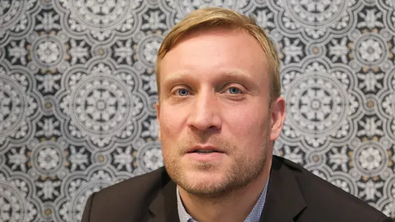Benjamin Höhne, Politikwissenschaftler an der Universität Halle und stellvertretender Leiter des Instituts für Parlamentarismusforschung in Berlin