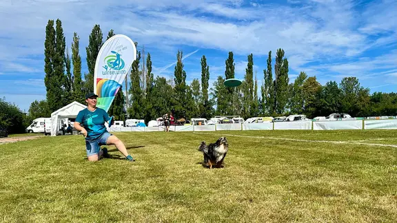 Dog Frisbee in Sachsen: Hund und Herrchen bei Europameisterschaft bei  Freiberg | mdr.de