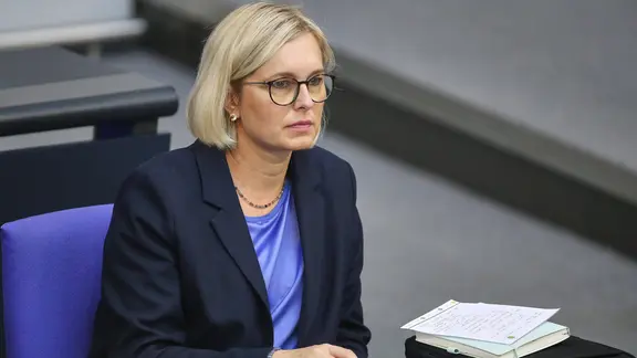 Sportministerin Christiane Schenderlein während einer Sitzung im Bundestag, 22. Mai 2026.