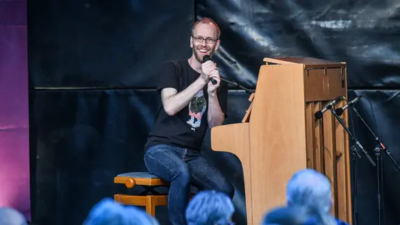 Leipziger Lachmesse startet mit Preisverleihung an Michael Krebs