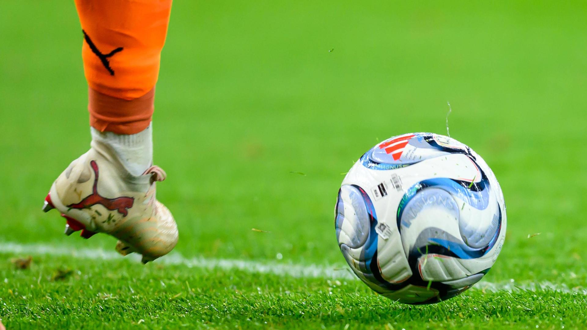 Symbolbild Fußball | IMAGO / GEPA pictures