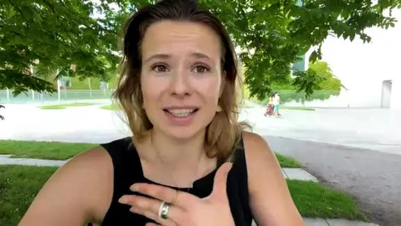 Luisa Neubauer im Gespräch mit MDR AKTUELL