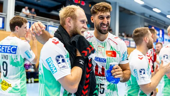 SC Magdeburg - TBV Lemgo Lippe Matthias Musche (SC Magdeburg) gemeinsam mit Antonio Serradilla (SC Magdeburg) 99817 Eisenach Werner-Assmann-Halle Am Sportp Thueringen Deutschland