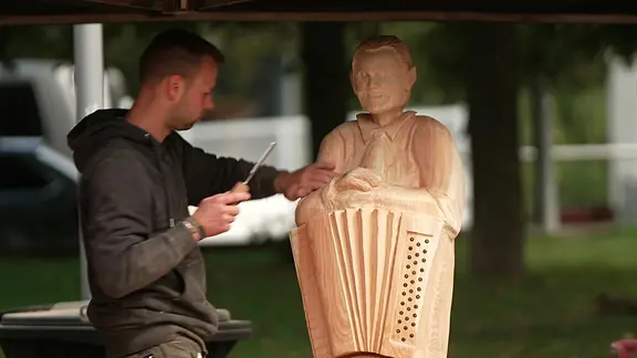 Holzskulptur Herbert Roth