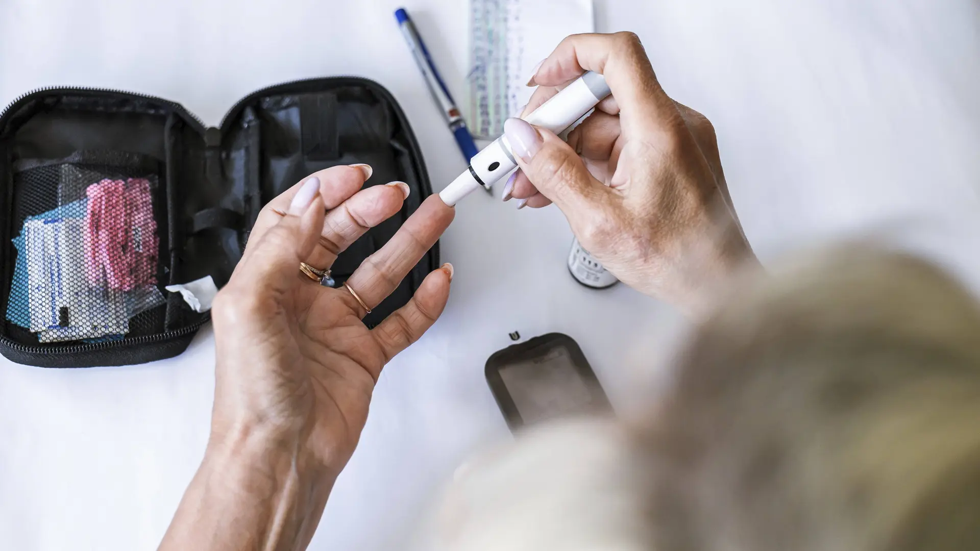 New Electronic Implant Could Treat Type 2 Diabetes in Mice