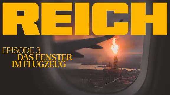 Flugzeugfenster, Schriftzug Reich und Das Fenster im Flugzeug
