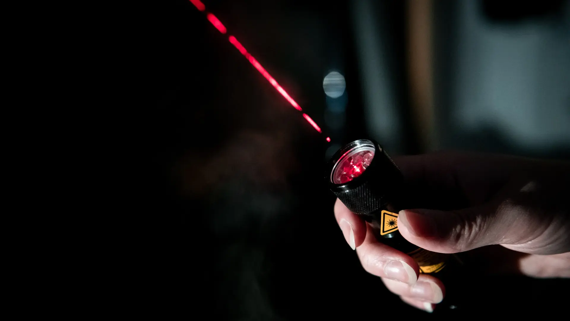 Flugzeug-Besatzung in Thüringen mit Laserpointer geblendet | mdr.de
