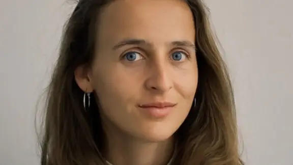 Porträt Anja Troelenberg