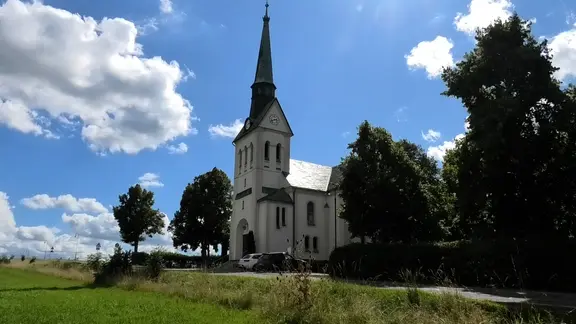 Die evangelisch-lutherische Kirche in Eibenberg-Kemnau in der Bergstraße. 