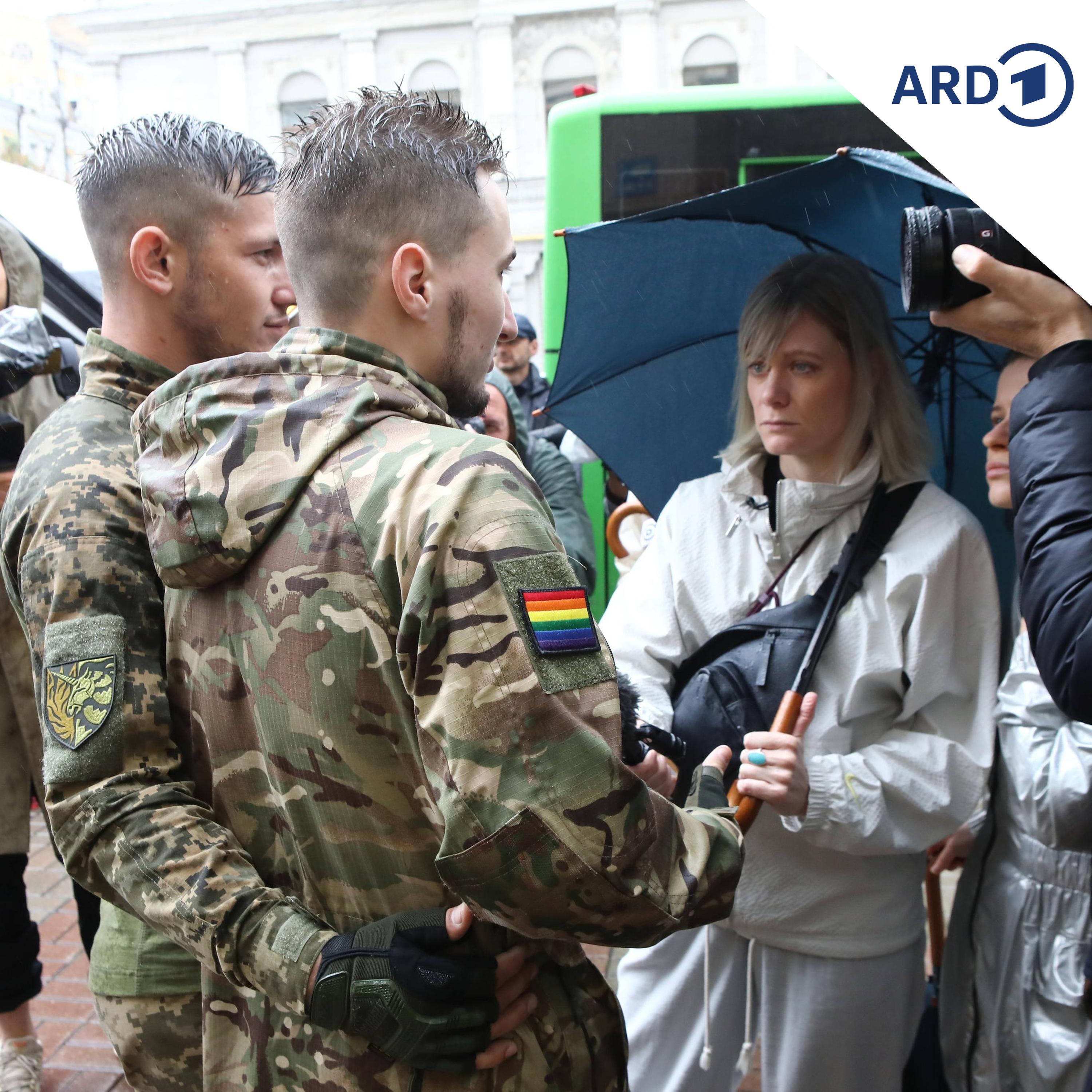 Schwule Soldaten in der Ukraine fürchten um ihre Rechte episode artwork