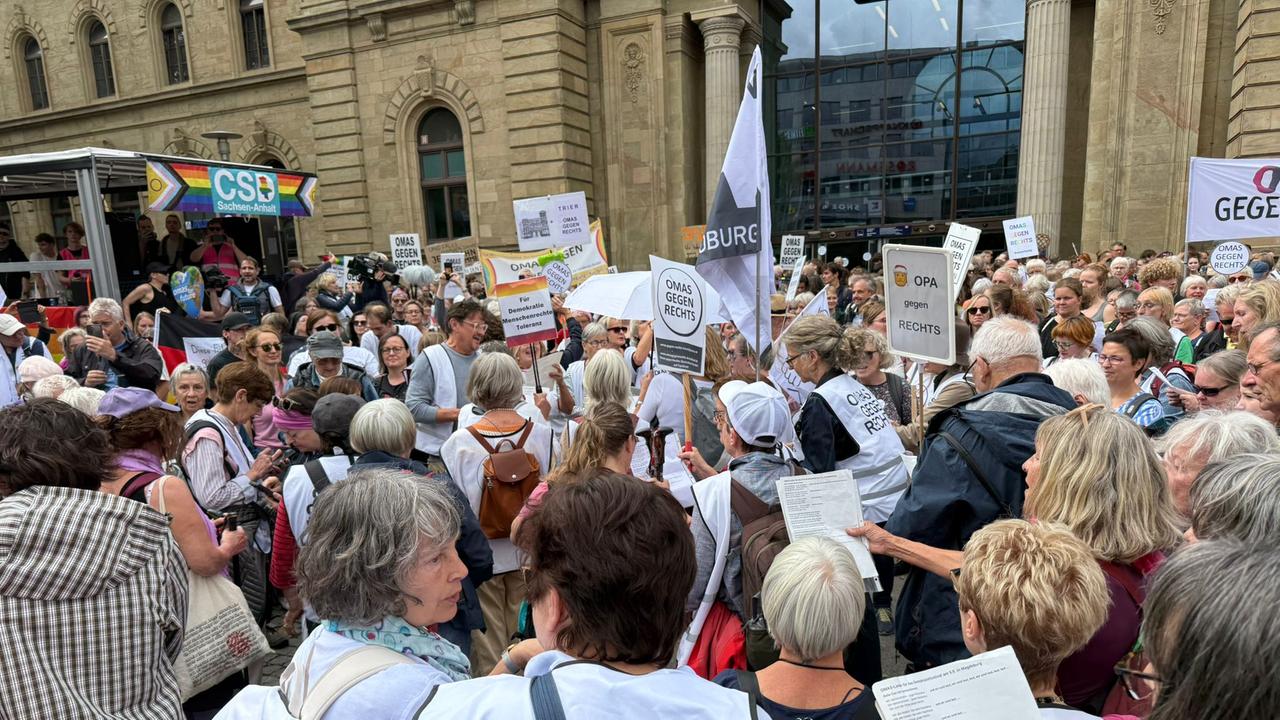 Tausende bei Demos, Festen und Versammlungen – Liveticker zu Demonstrationen