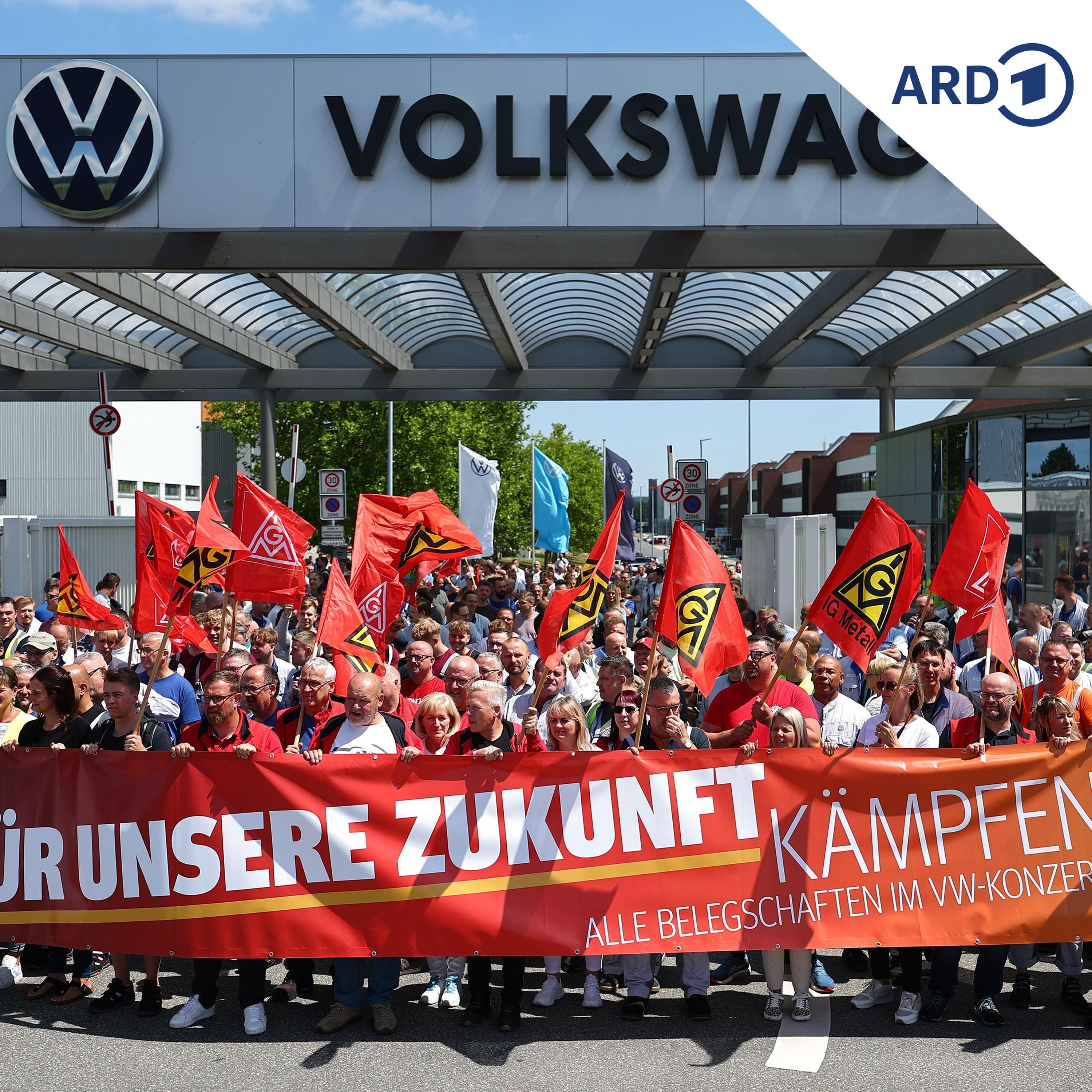 Hunderte VW-Mitarbeiter demonstrieren in Zwickau episode artwork