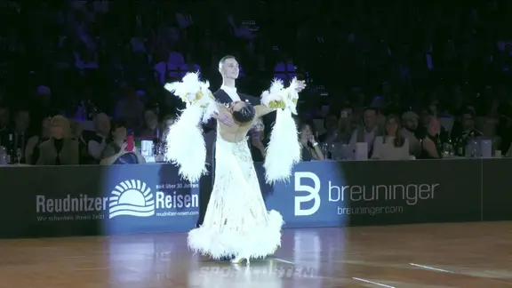 Lettisches Duo Shurin/Meshkova gewinnt Tanz-WM in Leipzig