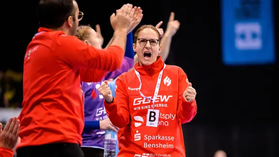 U16-Juniorinnen holen bei WM-Premiere Gold