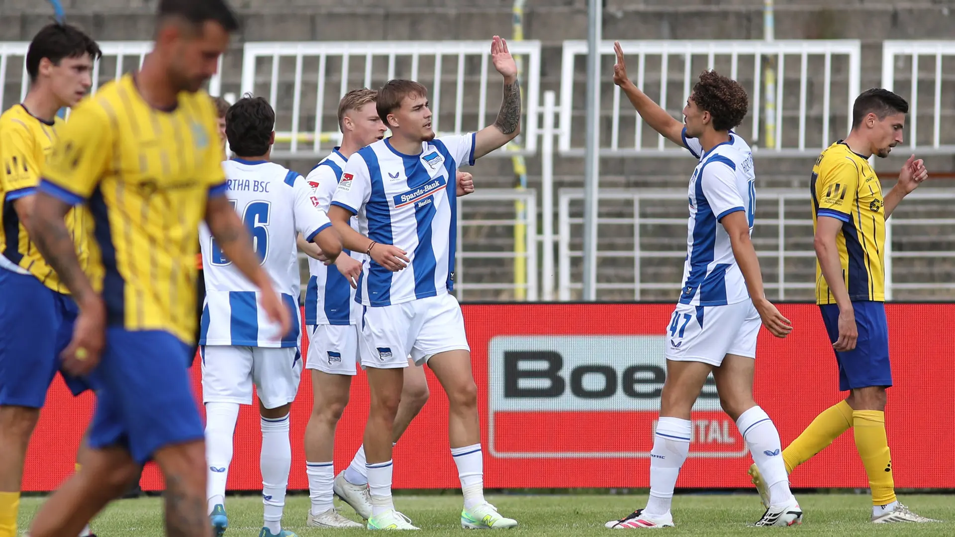 Testspiele: Dynamo Dresden siegt - Lok muss sich Hertha geschlagen geben