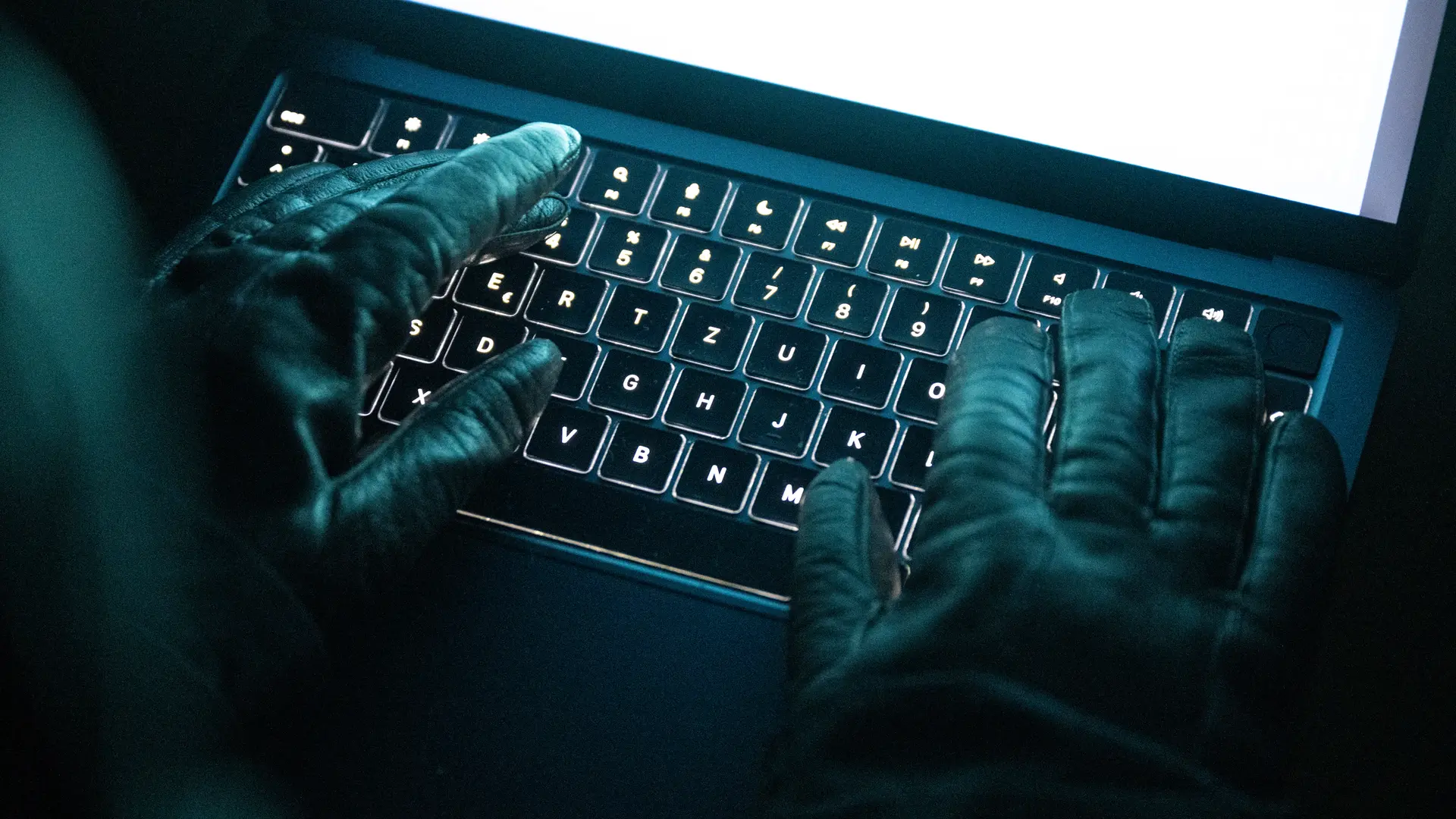 Crypto Scam in Gera: Man Swindled Out of 50,000 Euros via Remote Access Fraud