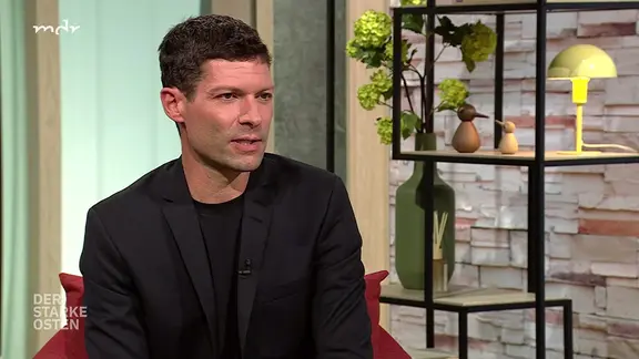 Gäste zum Kaffee: Ronen Steinke, Journalist, Jurist & Autor