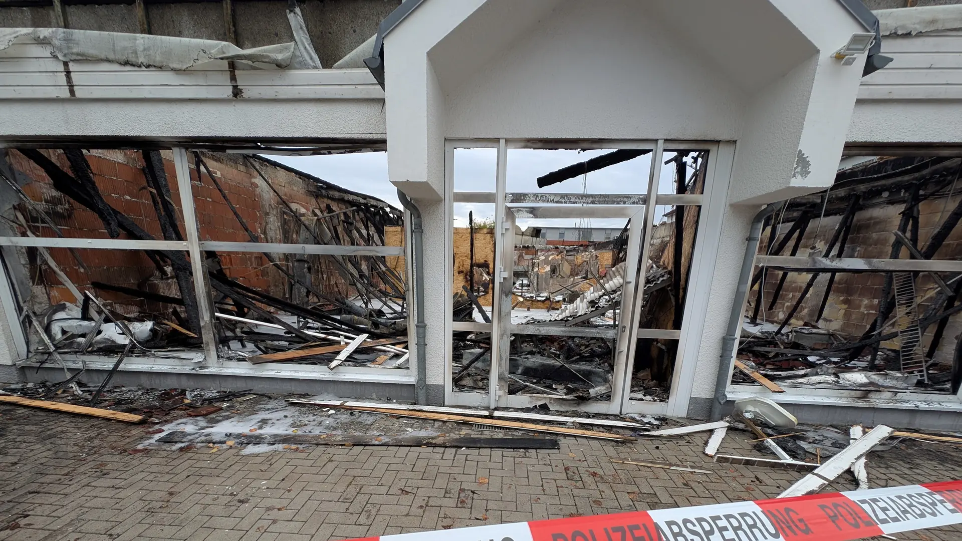 Feuer in Stendal: Neues Tanzcafé nach Großbrand nur zwei Wochen nach Eröffnung zerstört