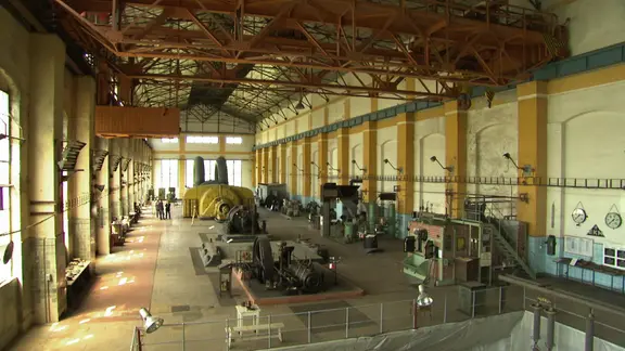 Innenansicht Maschinenhaus Kraftwerk Hirschfelde