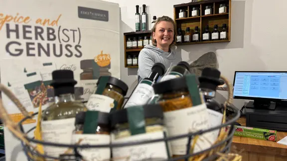 Anja Federsel im Dorfladen Burkau
