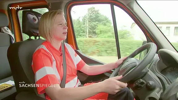 Asphalt-Boss: Anne Hanig mit Mitte 20 neue Straßenmeisterei-Chefin von Weißwasser