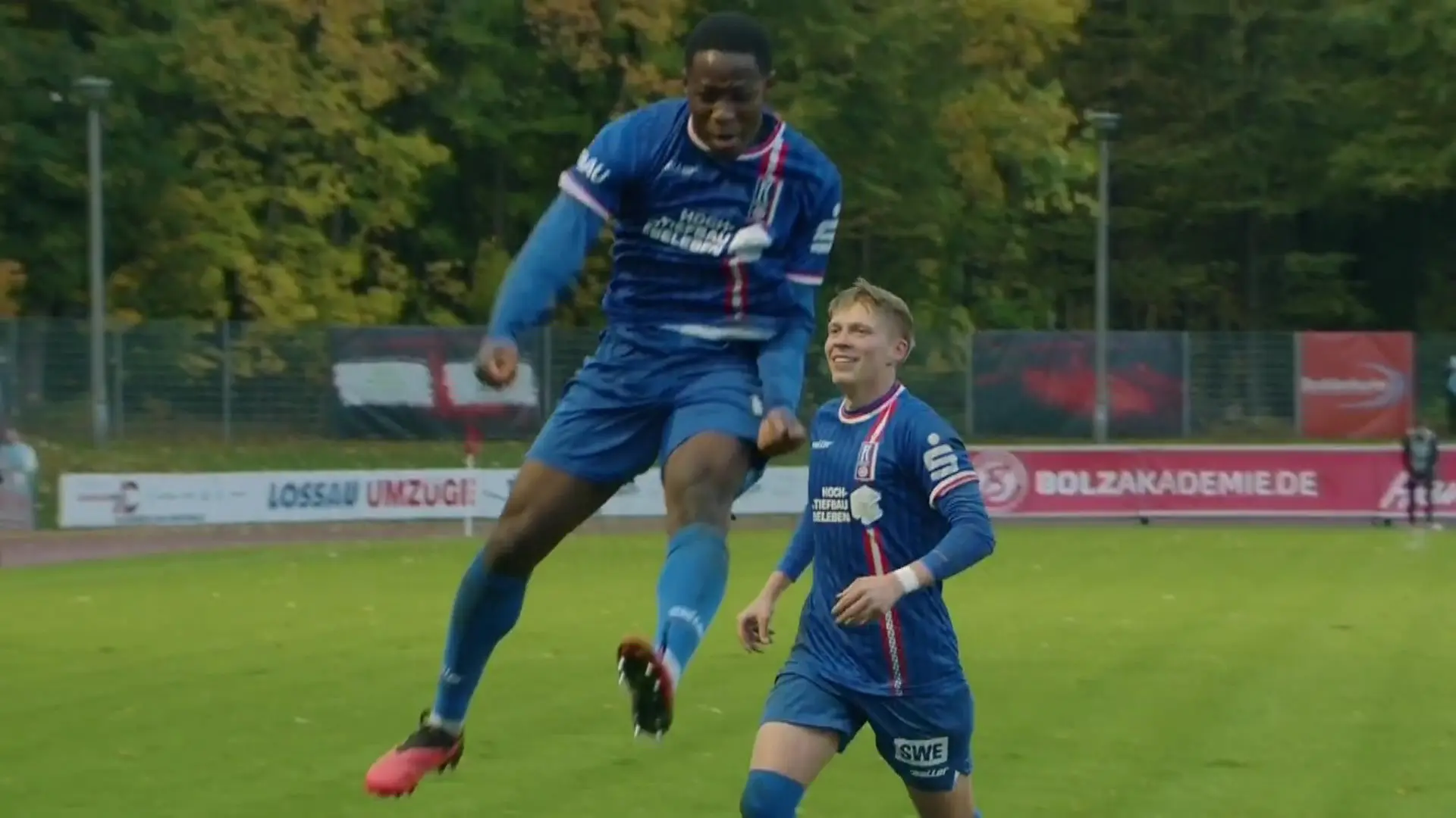 Rot-Weiß Erfurt erobert sich in Greifswald die Regionalliga-Spitze zurück