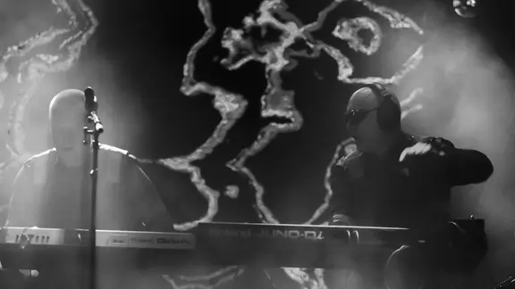 BSF Front 242, die belgische Band und Erfinder der elektronischen Körpermusik live beim Brüsseler Sommerfestival