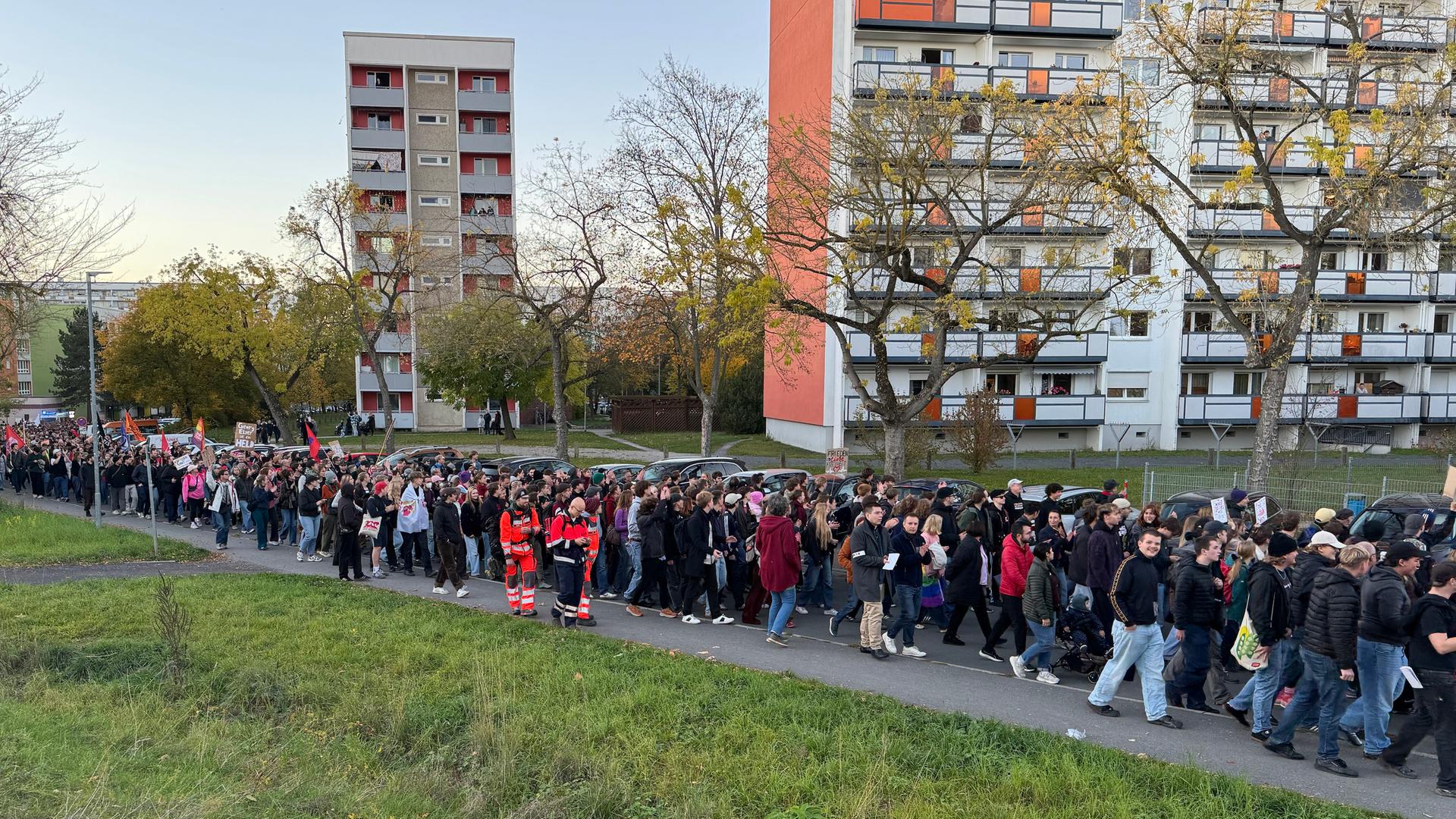 Tausende demonstrieren gegen Höcke-Veranstaltung der AfD in Jena