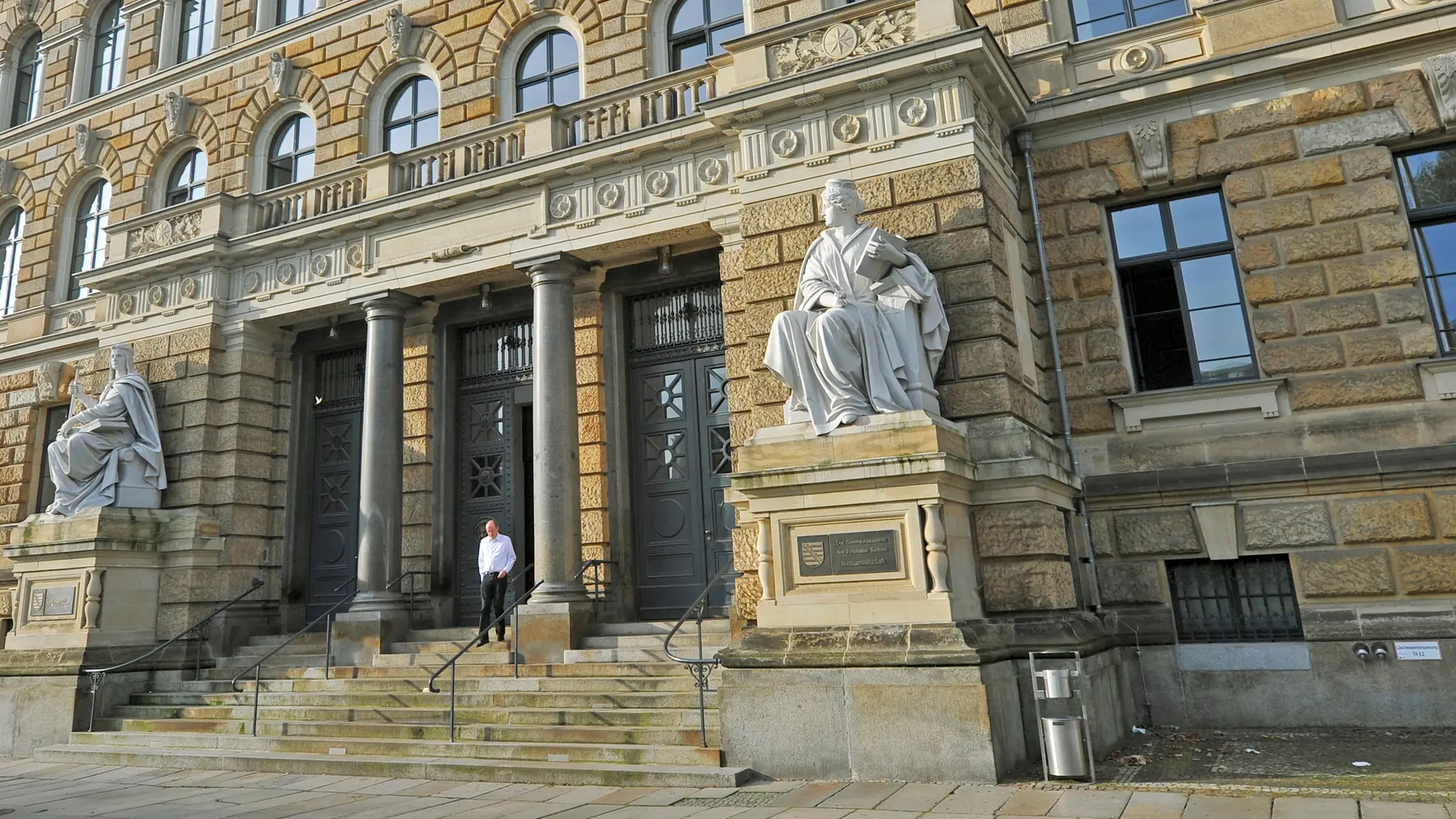 Anklage gegen vier mutmaßliche IS-Kämpfer in Sachsen erhoben
