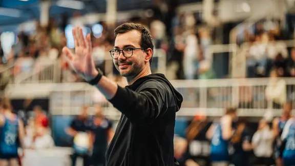 Florian Völker ist seit drei Jahren Geschäftsführer bei Volleyball-Bundesligist Schwarz-Weiß Erfurt. 