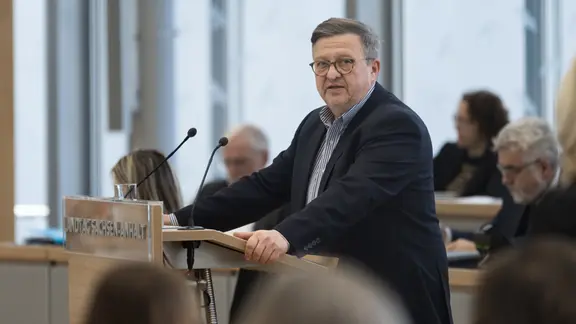 Detlef Gürth im Landtag von Sachsen-Anhalt.