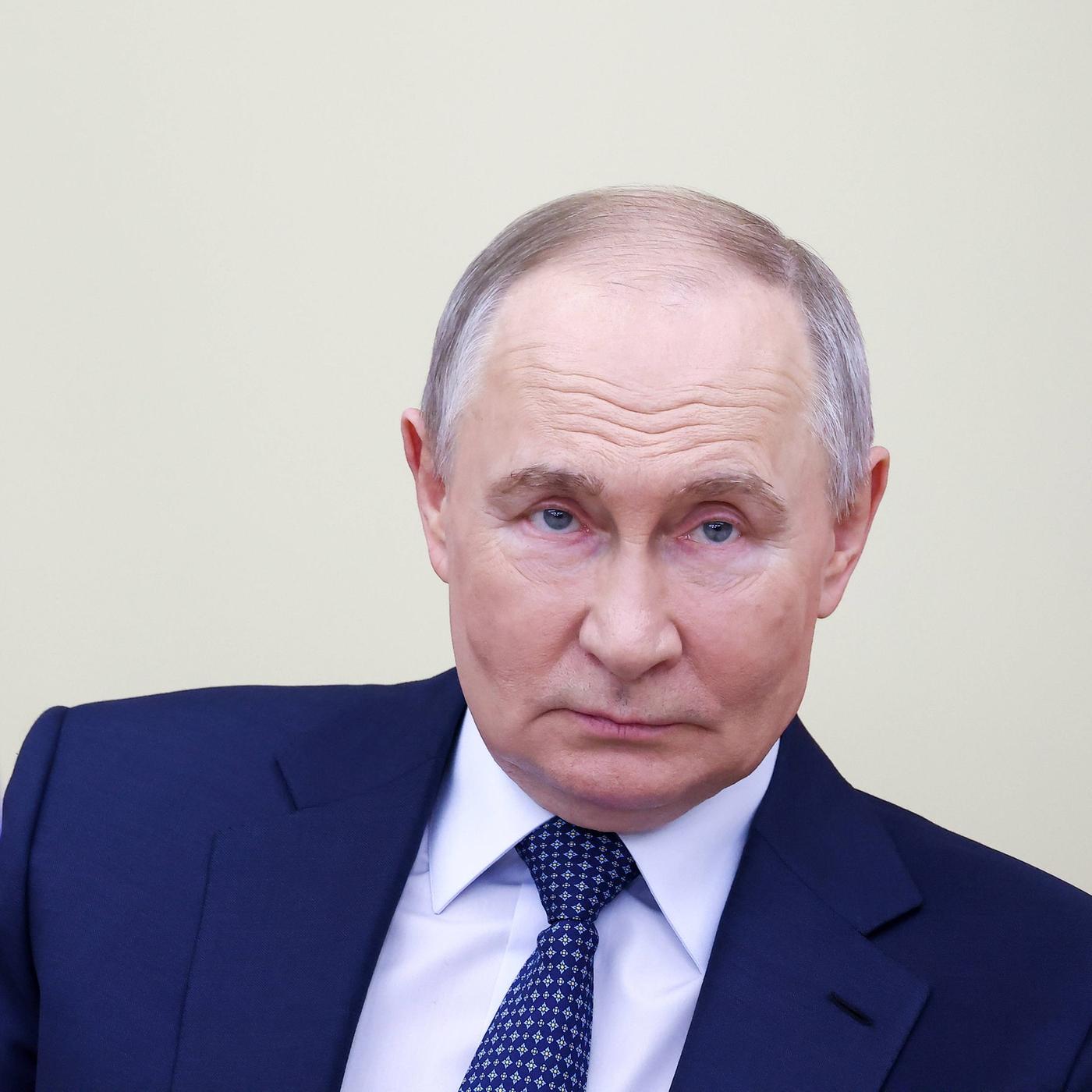 Sonntag: Putin kndigt Vergeltung fr Kasan an | mdr.de