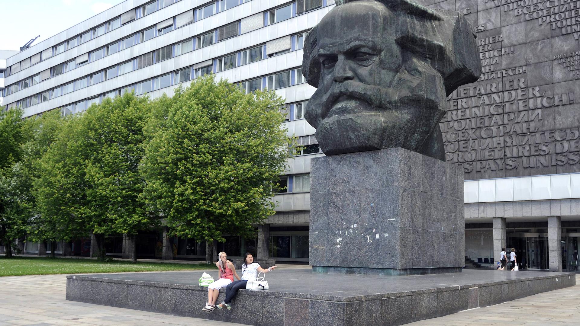 Das Karl-Marx-Denkmal des russischen Bildhauers Lew Kerbel, aufgenommen in Chemnitz | imago/epd