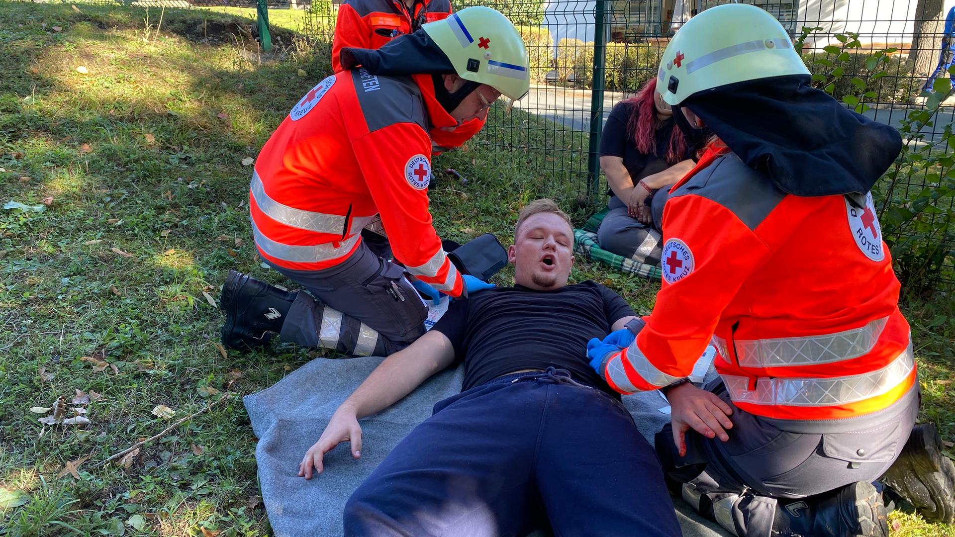 Notfalltraining in Weimar: Zehn DRK-Kreisverbände messen sich bei Landesüberprüfung