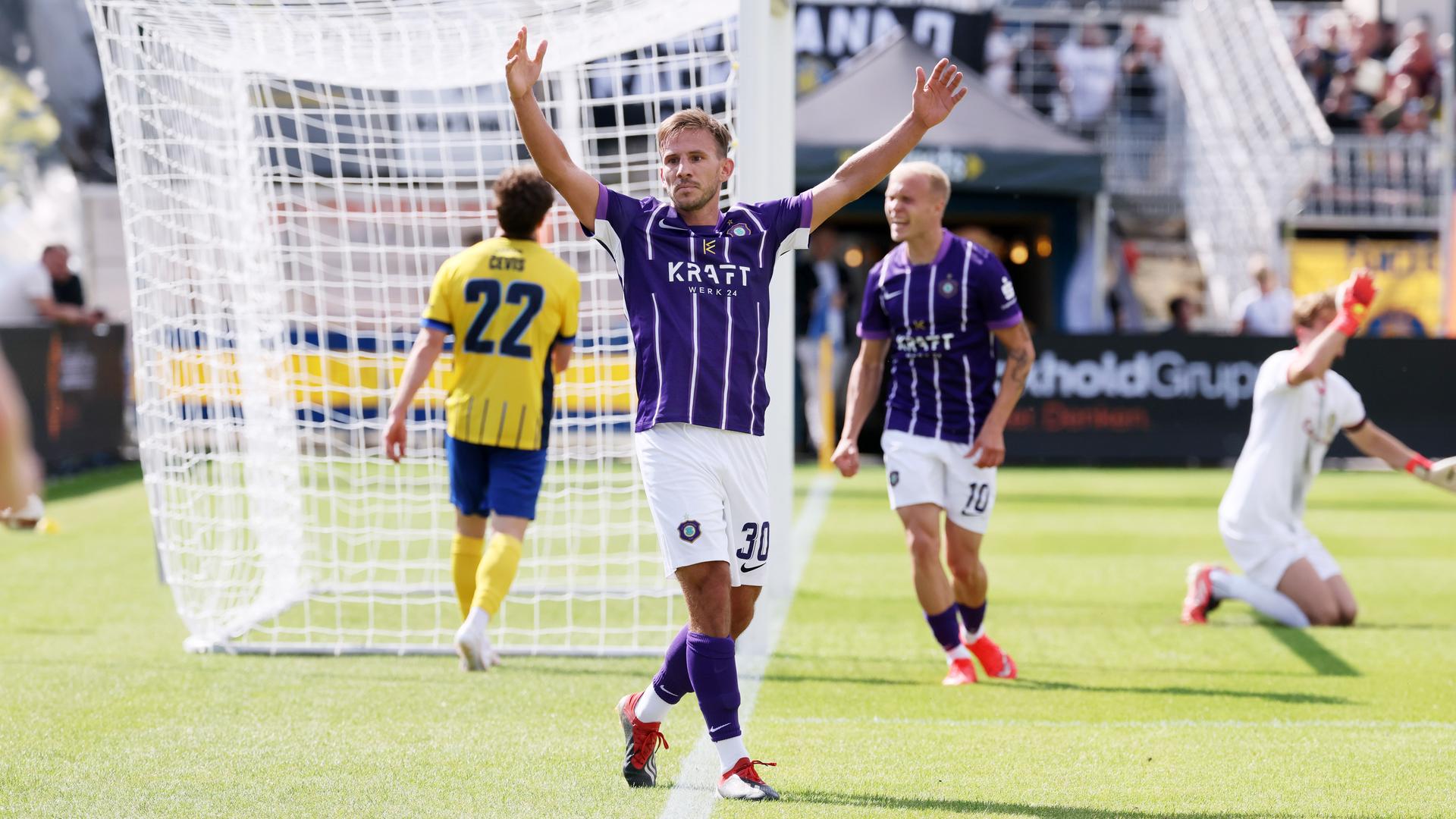 Erzgebirge Aue gewinnt dank Bär bei Lok Leipzig