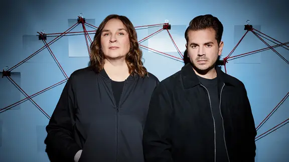 Lenore Lötsch und Torben Steenbuck sind die Hosts des Podcasts "Kunstverbrechen".