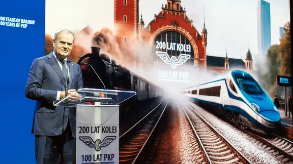 Ministerprräsident Donald Tusk bei der Internationalen Eisenbahnmesse TRAKO in Danzig, 2025