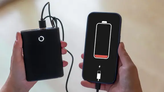 Laden eines Mobiltelefons mittels Powerbank