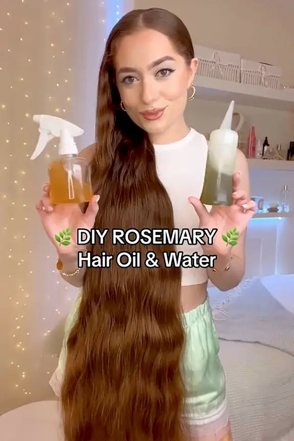 Schne Haare: Helfen Rosmarinl, Reiswasser oder Aloe Vera  Social Media  Tipps wissenschaftlich eingeordnet | mdr.de