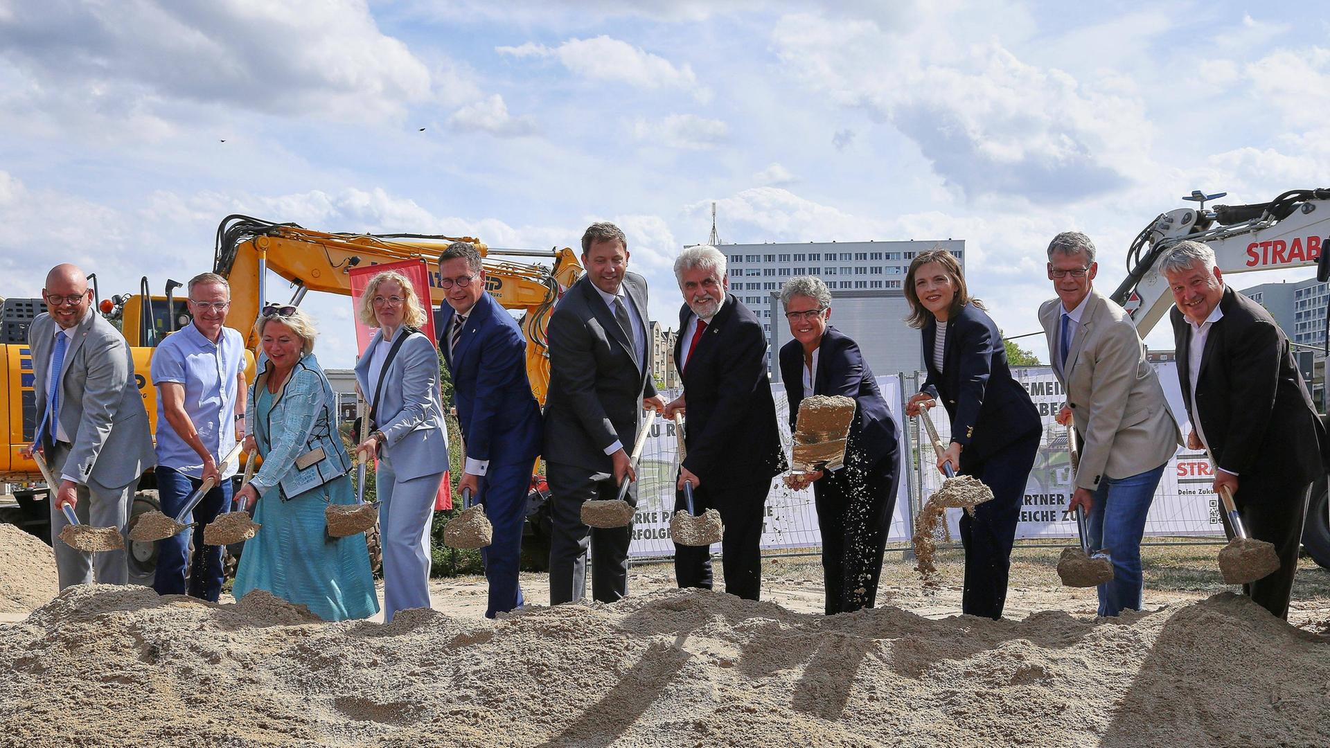 Riebeckplatz Halle: Umbau für Zukunftszentrum startet