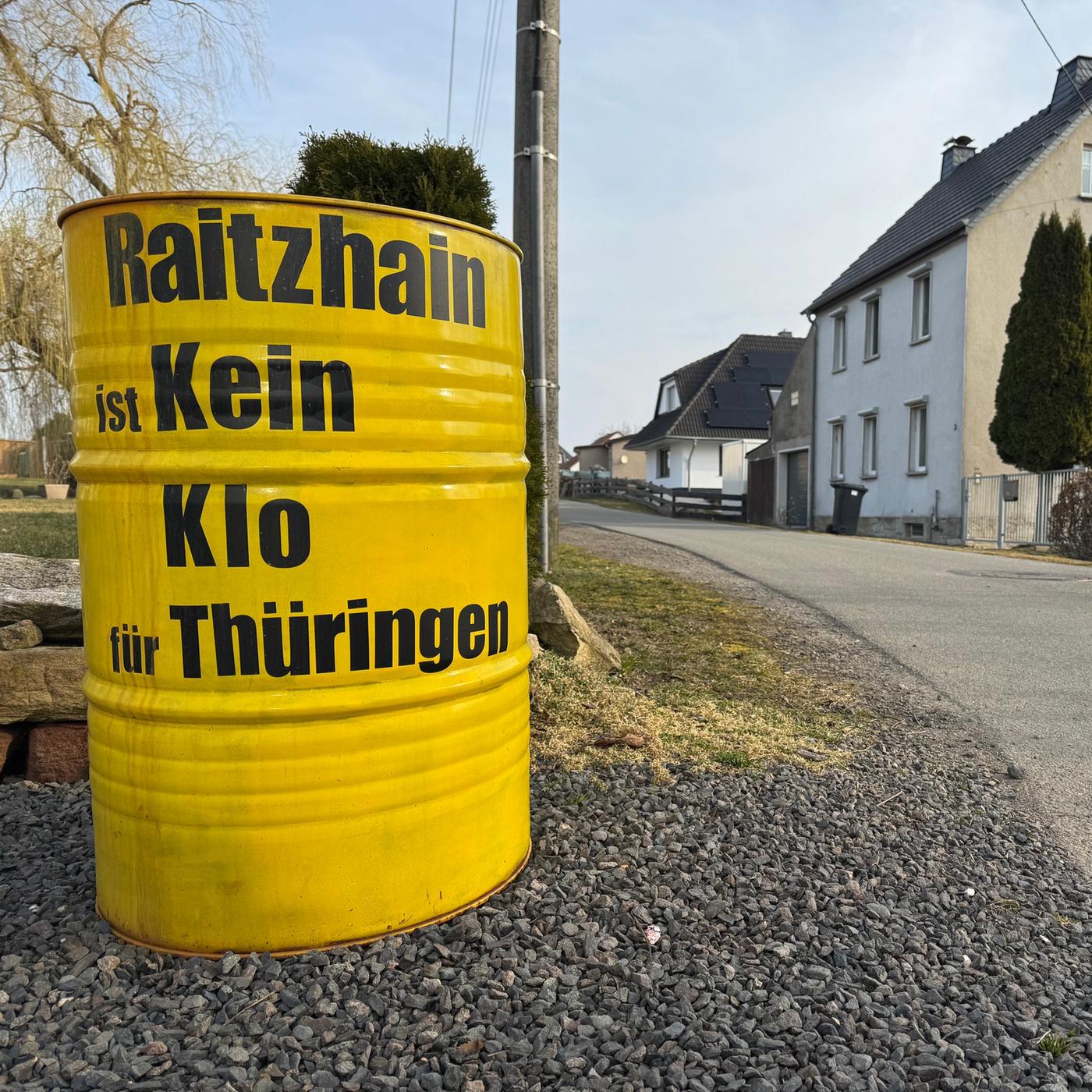 Proteste gegen Klrschlamm-Verbrennungsanlage in Raitzhain