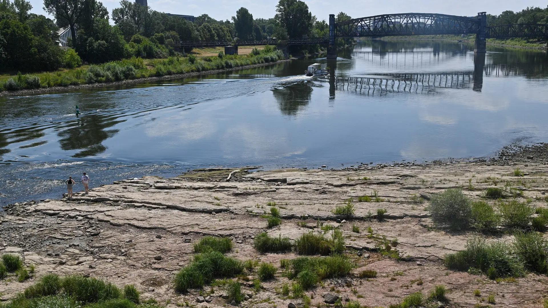 Nur noch 34 Zentimeter: Elbe-Pegel in Magdeburg weiter abgerutscht