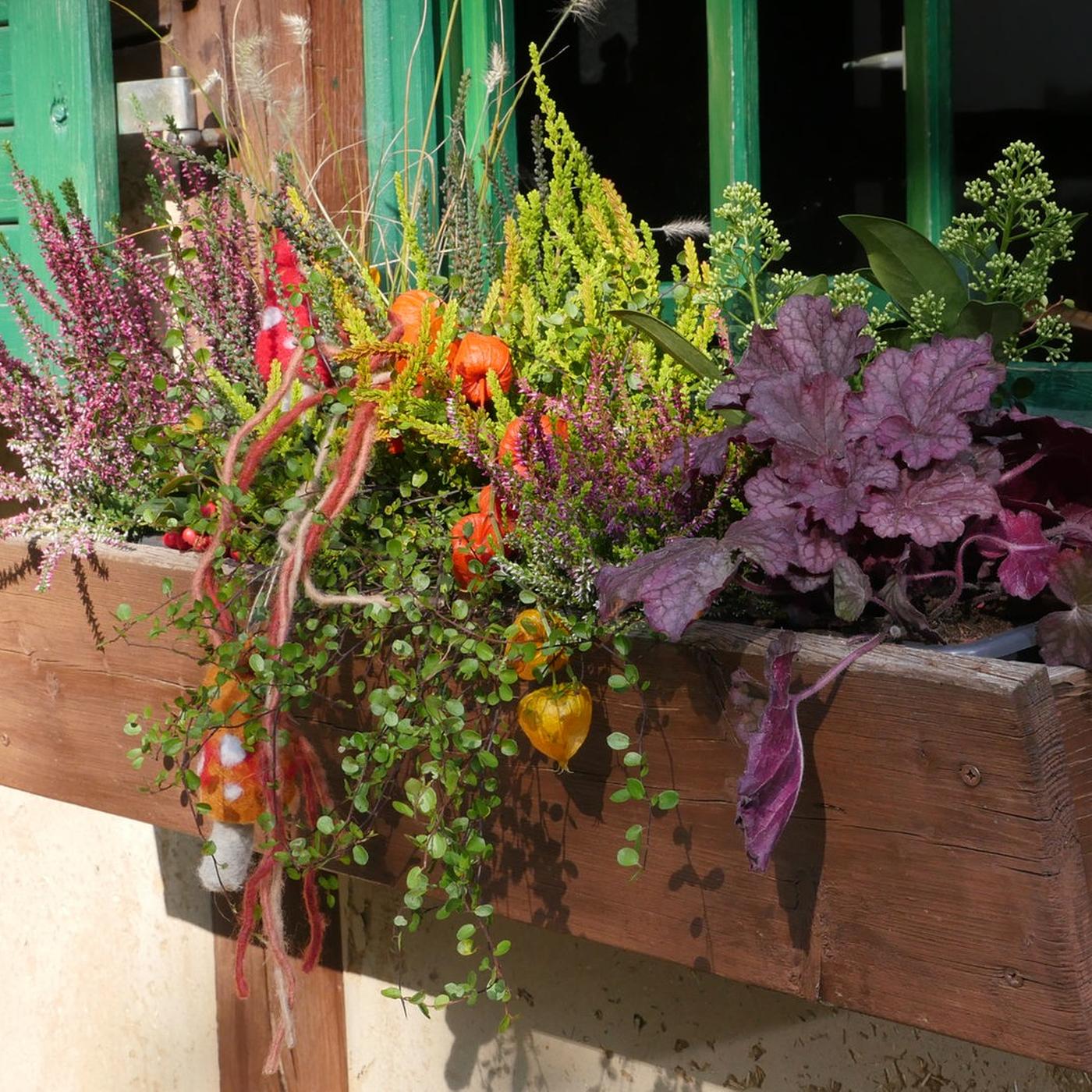Balkon und Terrasse im Herbst und Winter